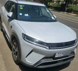 BYD Yuan Up 2025 Silver