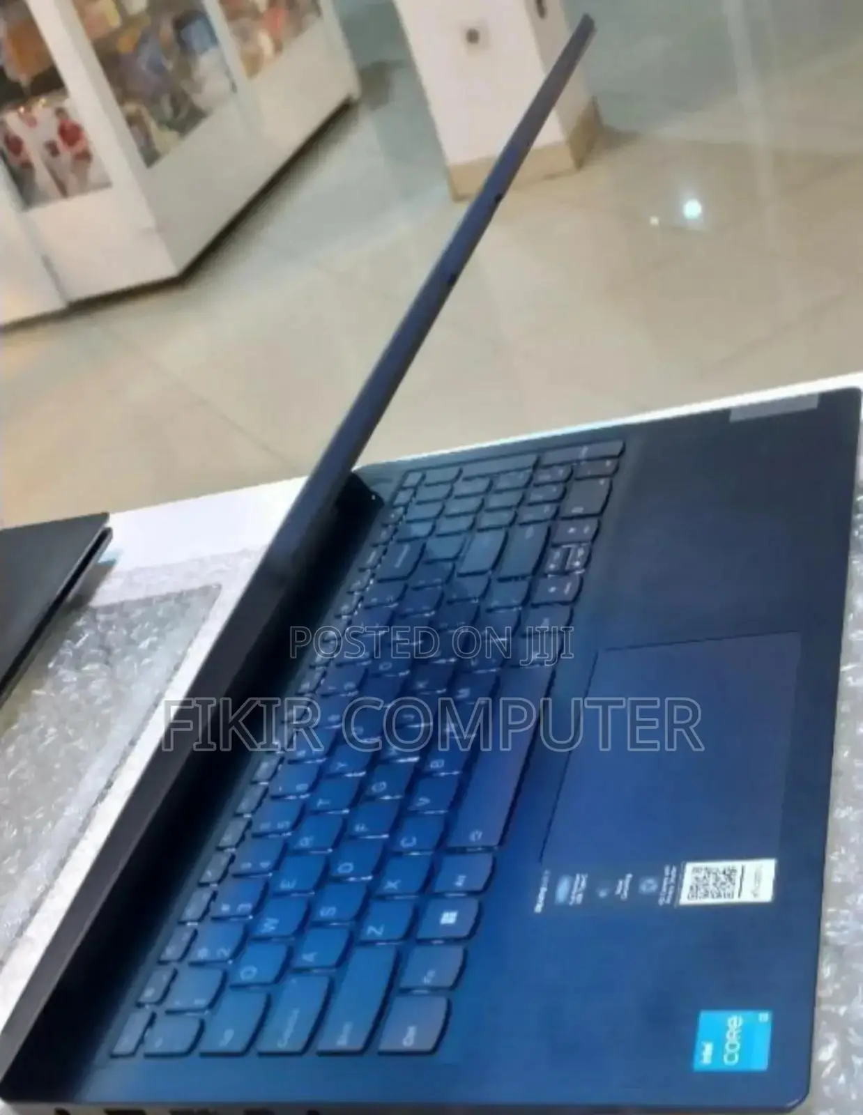 New Laptop Lenovo Ideapad 3 8GB Intel Core I3 SSD 256GB