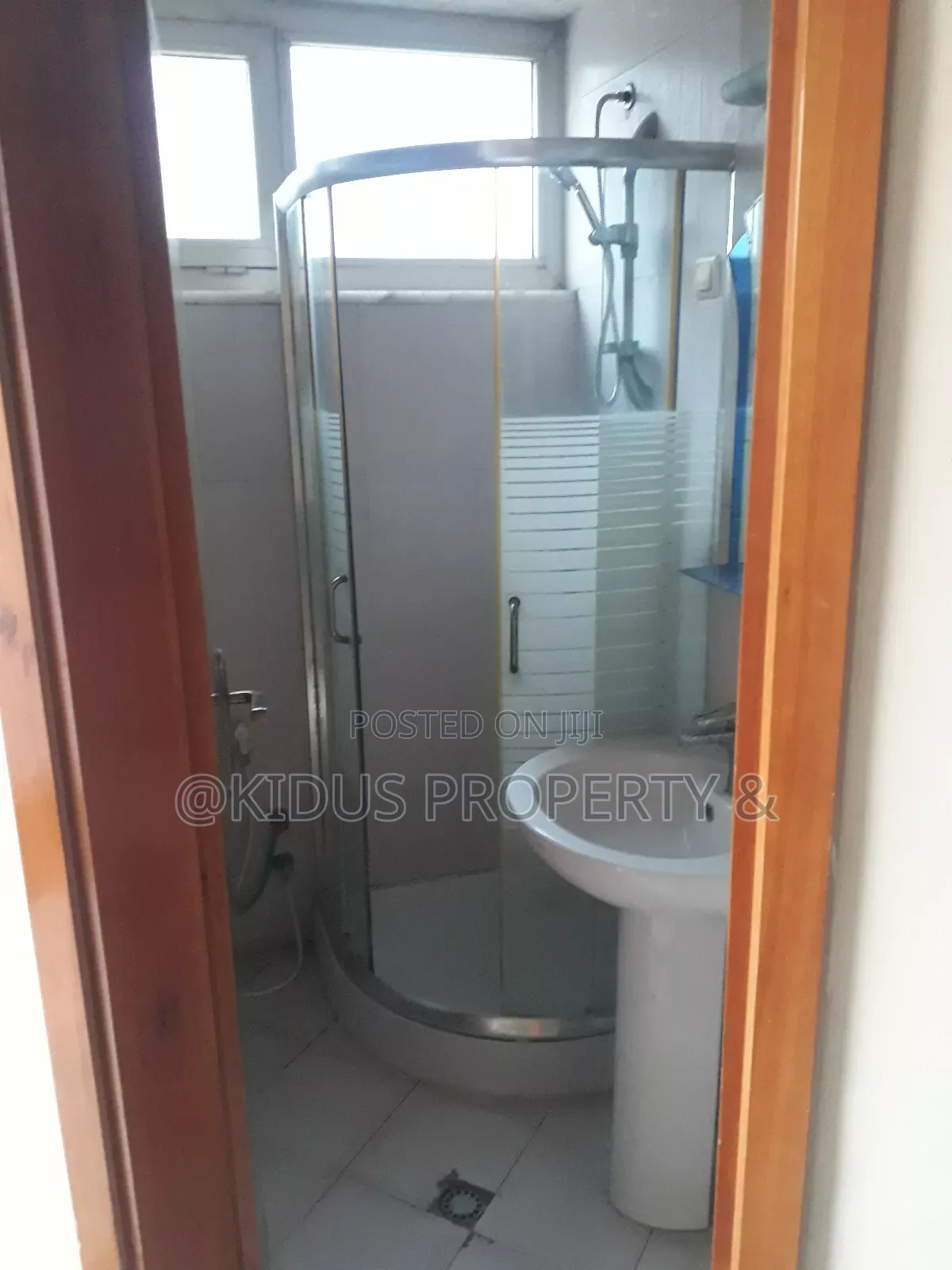 6bdrm Townhouse / Terrace in Germane Square, Nifas Silk-Lafto for rent