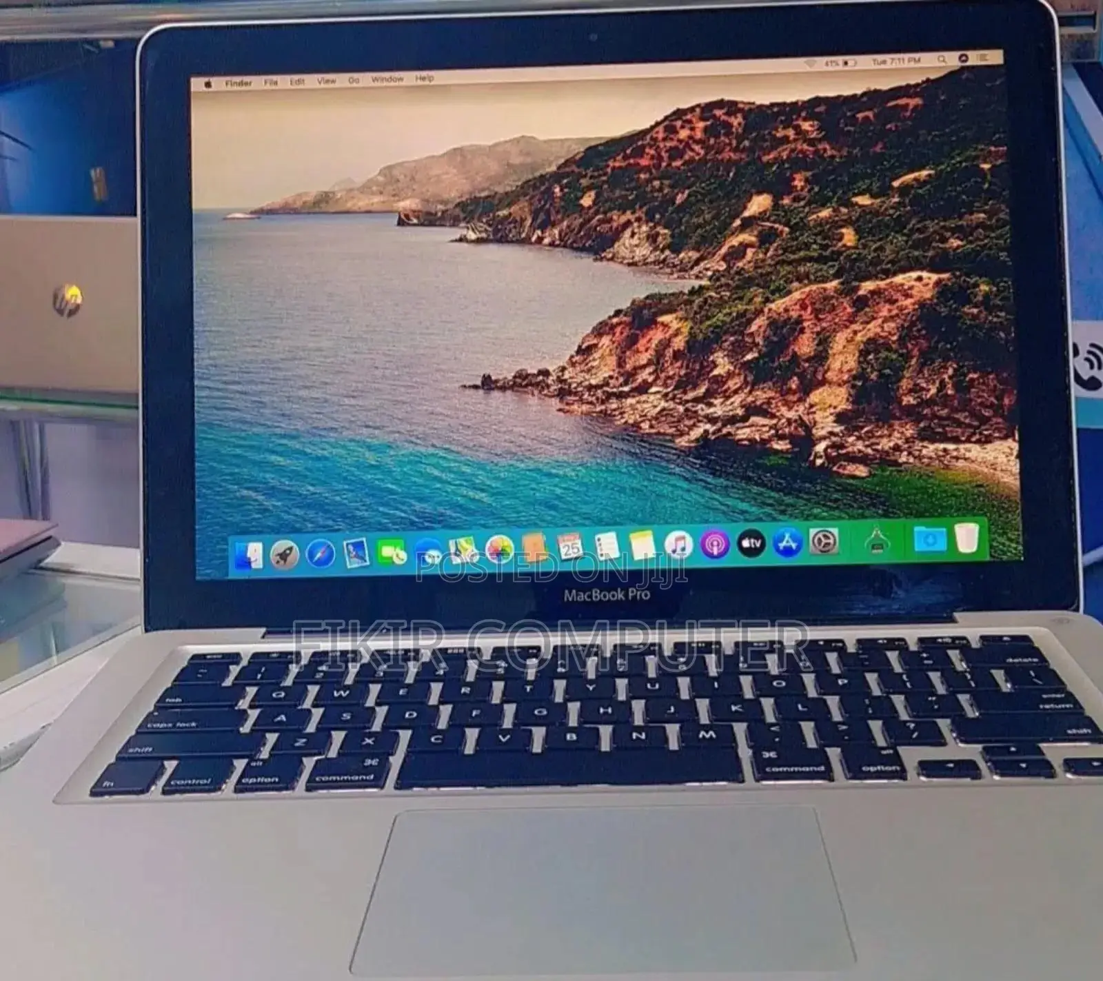 New Laptop Apple MacBook Air 2022 M2 4GB Intel Core I5 HDD 500GB