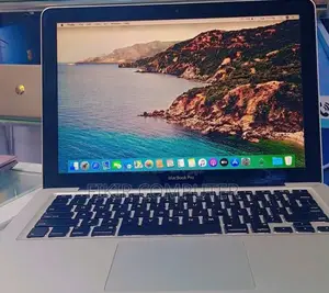 Photo - New Laptop Apple MacBook Air 2022 M2 4GB Intel Core I5 HDD 500GB