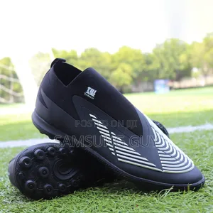 Photo - TBL Futsal Boots