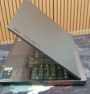 New Laptop Lenovo Legion 7 16GB AMD Ryzen 7 SSD 512GB