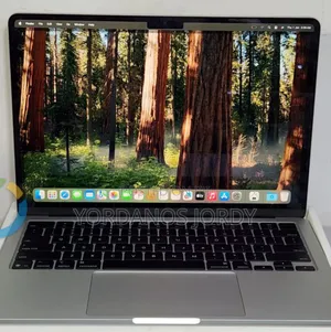 New Laptop Apple MacBook Air 2025 M4 13-Inch 16GB Apple M4 SSD 256GB