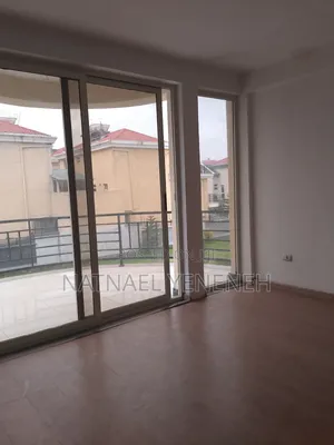 3bdrm Apartment in Jh Realestate, Yeka for sale