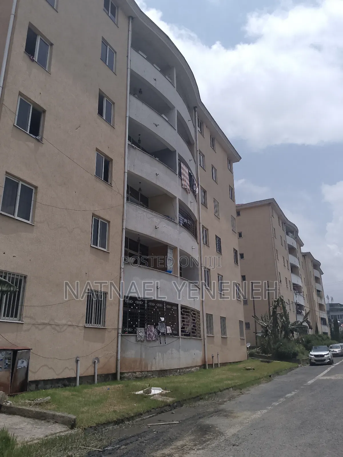 3bdrm Apartment in Jh Realestate, Yeka for sale