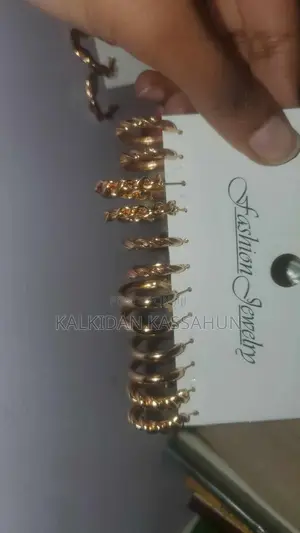 6 PCS Earrings for 600 Birr