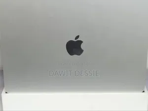 New Apple MacBook Air 2025 M4 13-Inch 16GB Intel Core I7 SSD 256GB