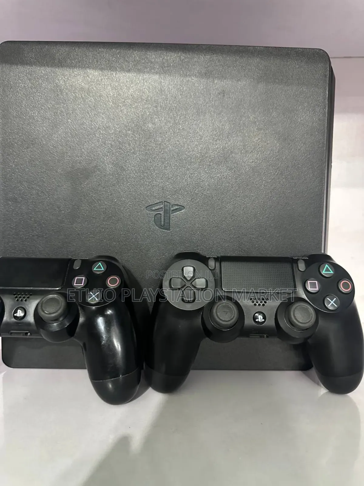 Playstation 4 Slim
