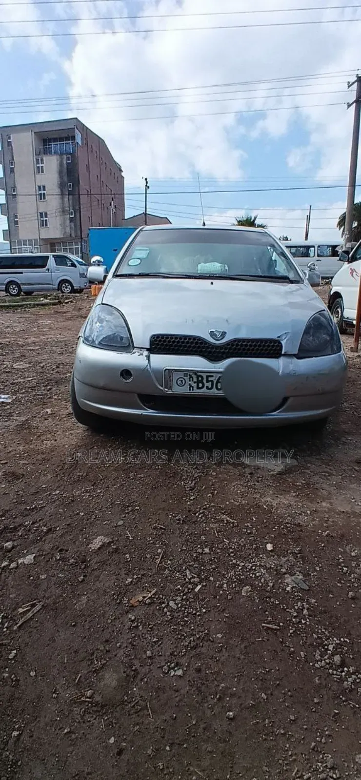 Toyota Vitz 2001 Silver