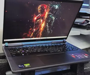 New Laptop MSI Vector 16 HX AI A2XWIG 16GB Intel Core I9 SSD 512GB