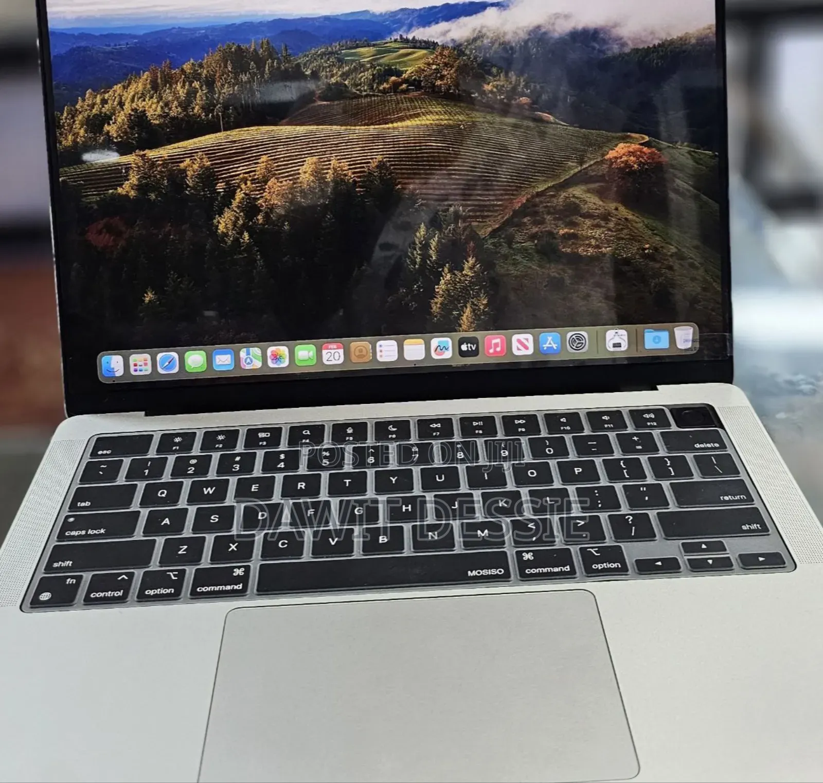 New Laptop Apple MacBook Pro 2023 M3 14-Inch 8GB Apple M3 SSD 512GB