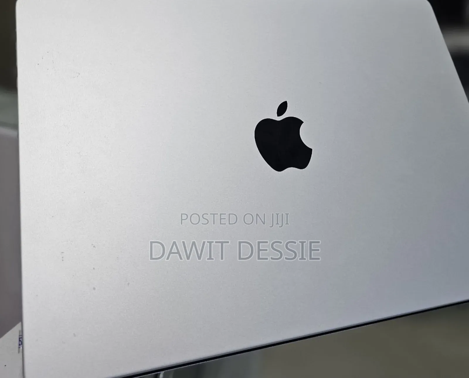 New Laptop Apple MacBook Pro 2023 M3 14-Inch 8GB Apple M3 SSD 512GB