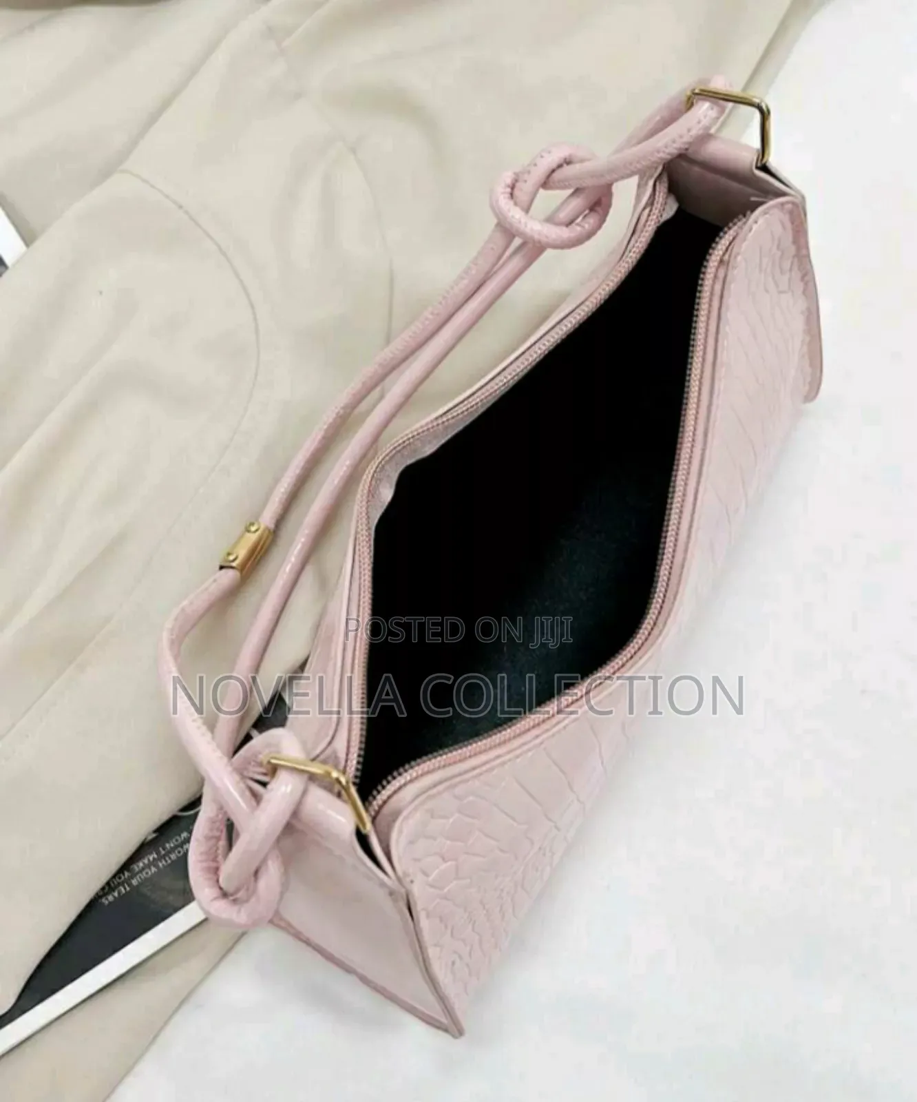 Solid Color Minimalist Elegant Embossed Shoulder Bag