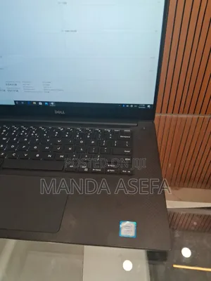 New Laptop Dell XPS 15 9560 16GB Intel Core I7 SSD 512GB