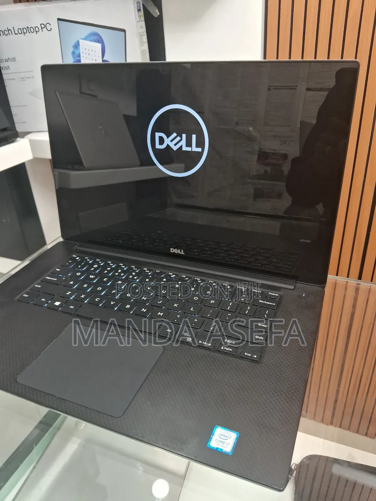 New Laptop Dell XPS 15 9560 16GB Intel Core I7 SSD 512GB