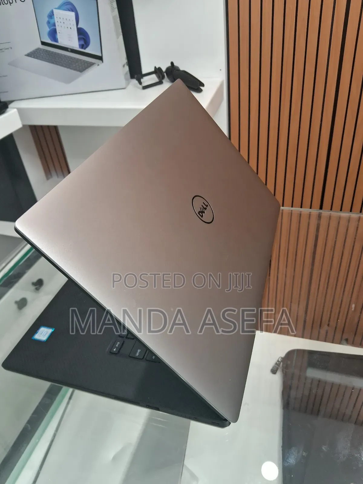 New Laptop Dell XPS 15 9560 16GB Intel Core I7 SSD 512GB
