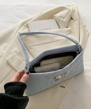 Fashionable Women's Shoulder Bag/Underarm Bag With Bow Decoration