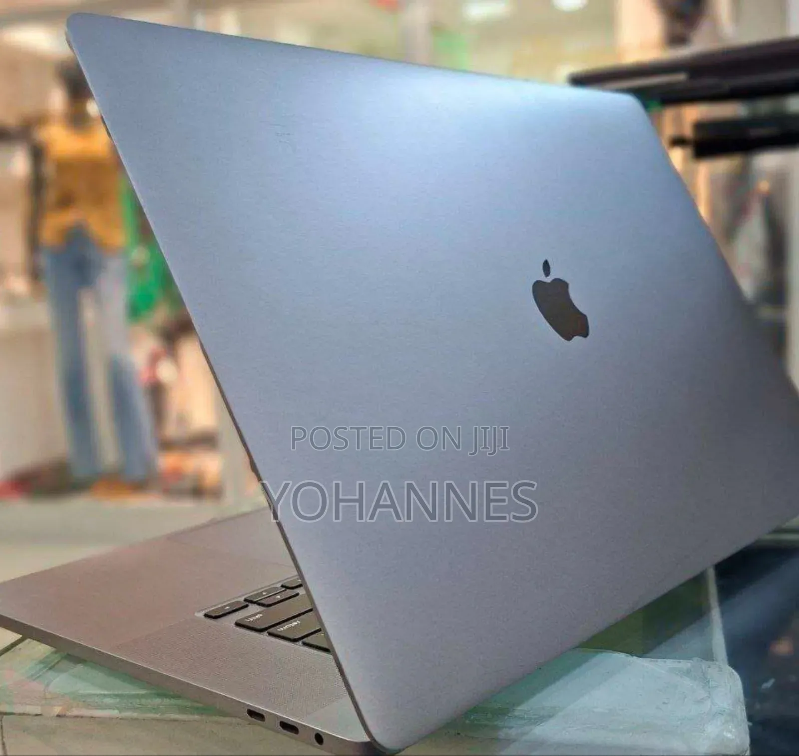 New Laptop Apple MacBook Pro 2019 16GB Intel Core I7 SSD 512GB