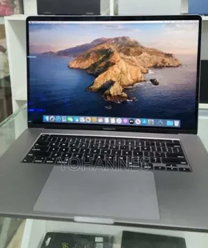 Photo - New Laptop Apple MacBook Pro 2019 16GB Intel Core I7 SSD 512GB