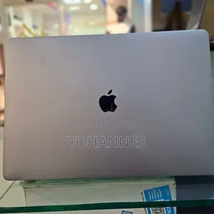 New Laptop Apple MacBook Pro 2019 16GB Intel Core I7 SSD 512GB