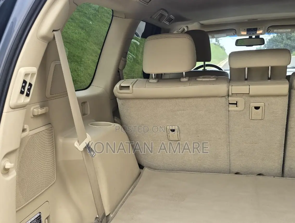 Toyota Land Cruiser Prado 2016 Gray