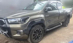 Toyota Hilux 2021 Gray