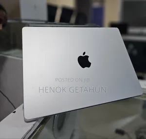 New Laptop Apple MacBook Pro 2019 8GB SSD 512GB