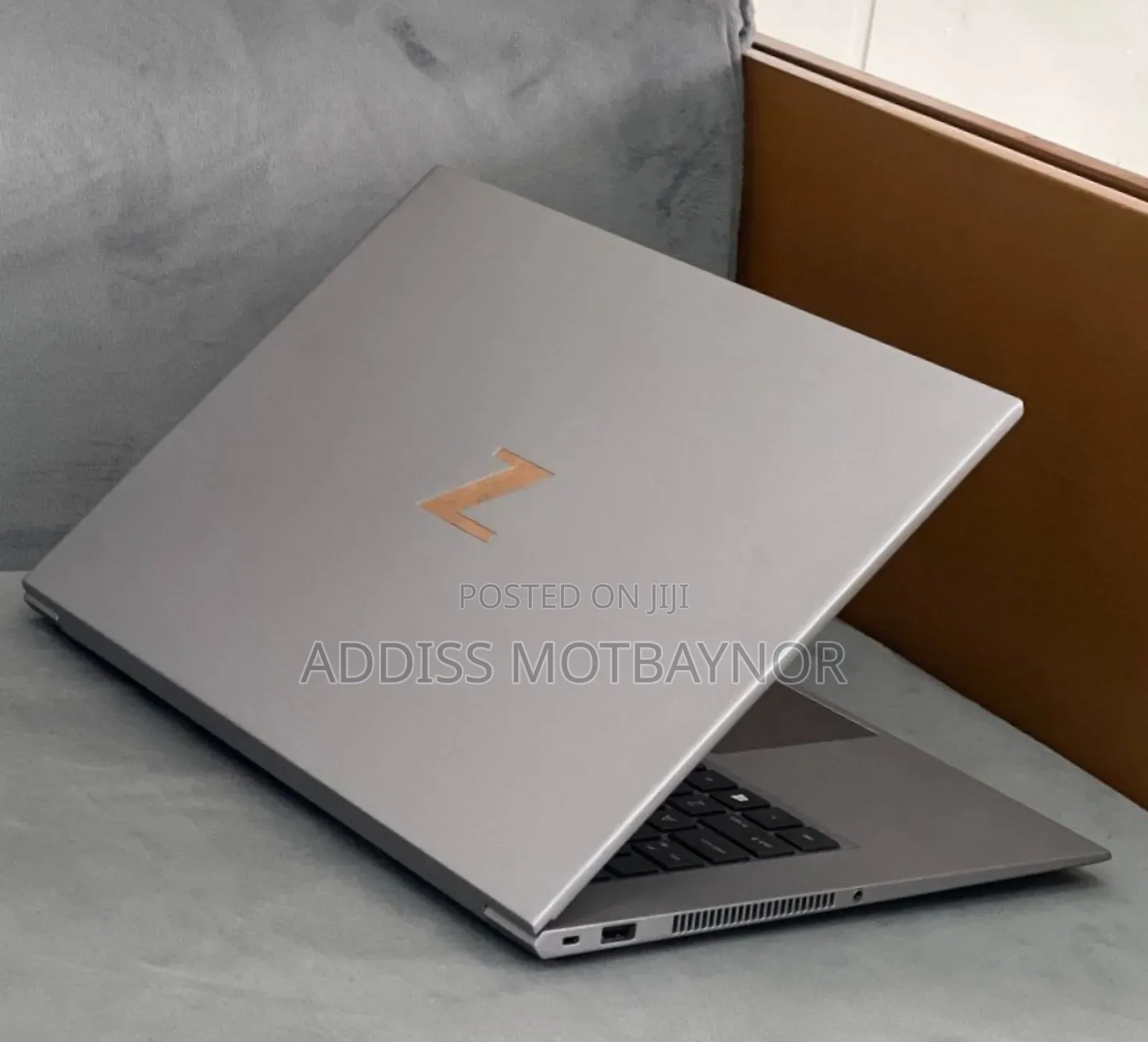 New Laptop HP ZBook 14u G5 16GB Intel Core I9 SSD 512GB