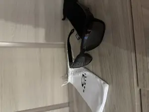 Original Oakley Holbrook 9102