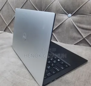 Photo - New Laptop Dell XPS 13 8GB Intel Core I5 SSD 512GB