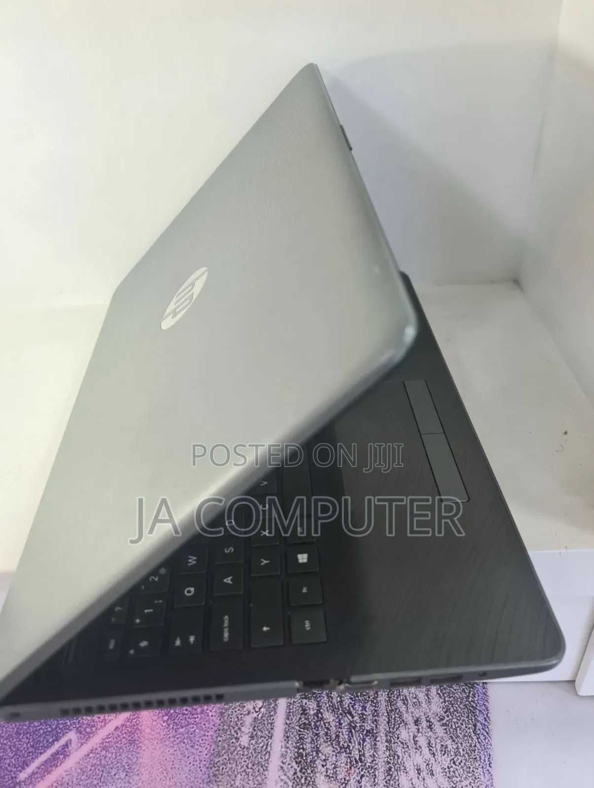 New Laptop HP 15-Da2933nia 8GB AMD A8 SSD 256GB