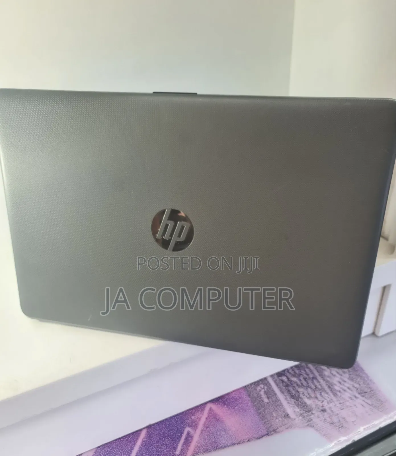 New Laptop HP 15-Da2933nia 8GB AMD A8 SSD 256GB