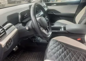 New Volkswagen ID.6 2023 Black