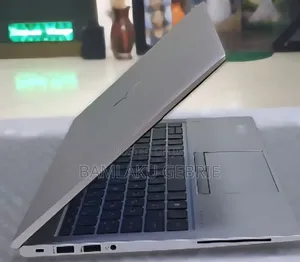 New Laptop HP EliteBook 830 G7 8GB Intel Core I5 SSD 512GB