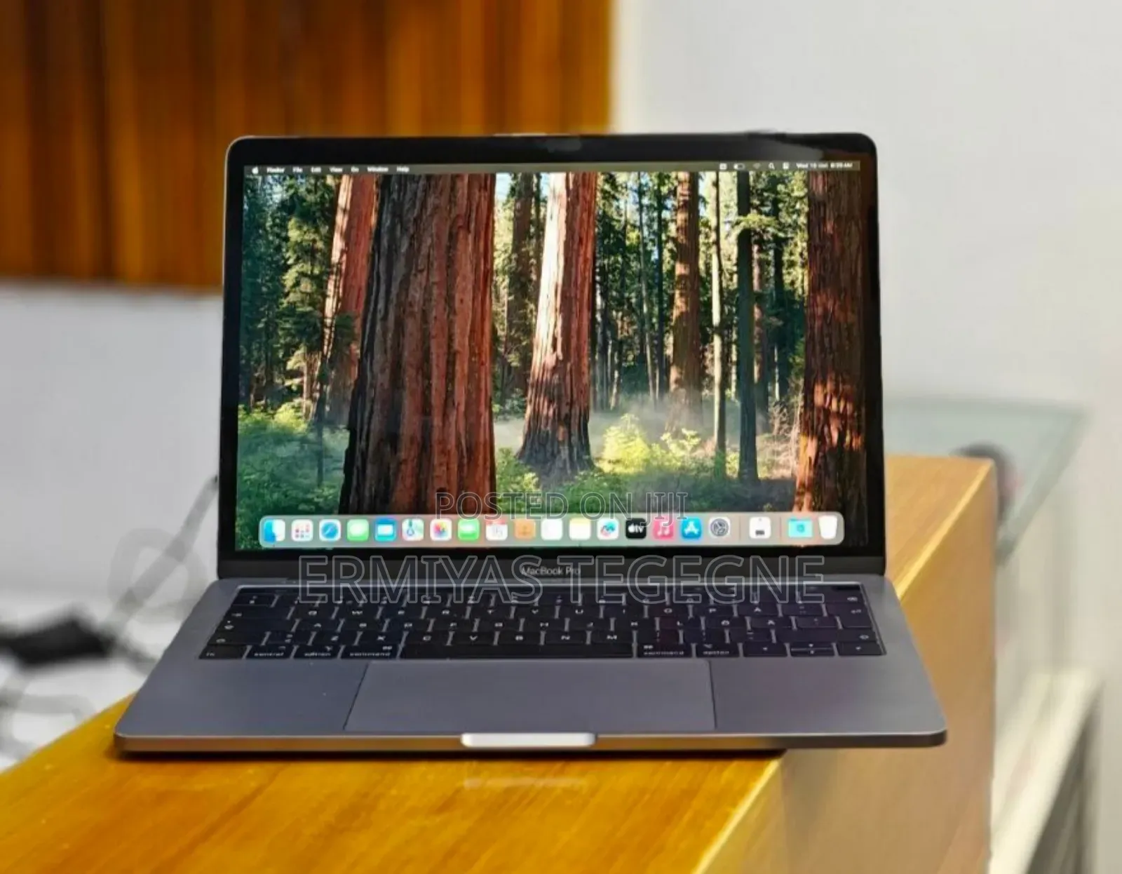 New Laptop Apple MacBook Pro 2019 16GB Intel Core 5 SSD 256GB