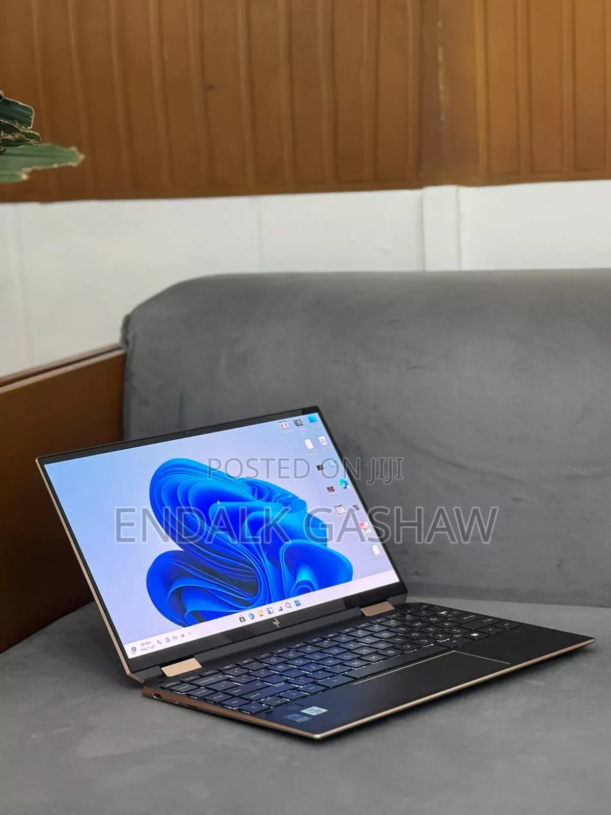 New Laptop HP Spectre X360 8GB Intel Core I7 SSD 512GB