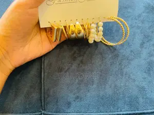 Photo - Earing 6 Pices