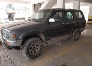 Photo - Toyota 4-Runner 1990 Gray