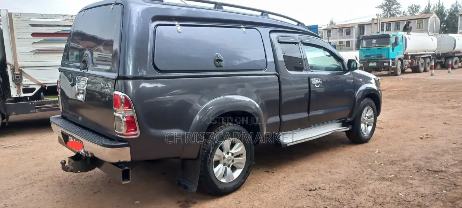 Toyota Hilux WORKMATE 4x4 2014 Gray