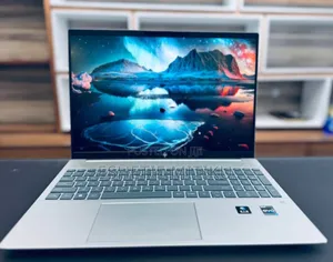 New Laptop HP Pavilion 17 16GB Intel Core I7 SSD 1T