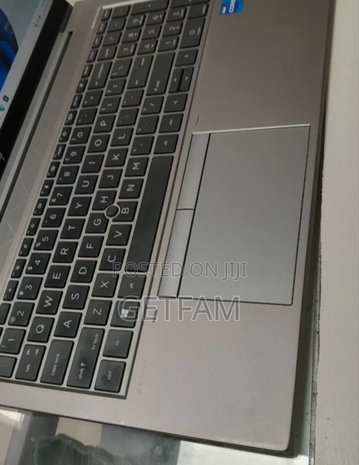 New Laptop HP ZBook Fury 17 G7 16GB Intel Core I7 SSD 512GB