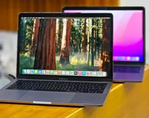 New Laptop Apple MacBook 2019 16GB Intel Core I7 SSD 256GB