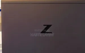 New Laptop HP ZBook Firefly G8 16GB Intel Core I7 SSD 512GB