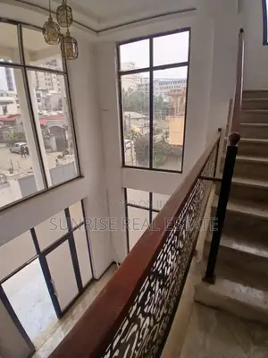 10bdrm House in Bole for rent