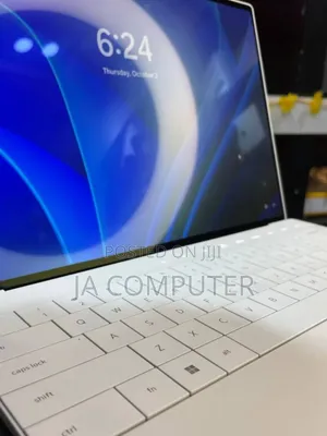 New Laptop Dell XPS 13 16GB Intel Core I7 SSD 512GB