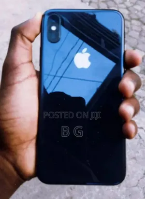 Photo - Apple iPhone X 256 GB Black
