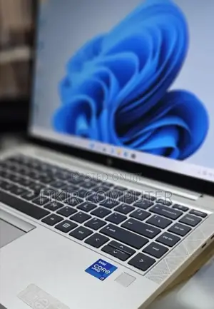 New Laptop HP EliteBook 840 G8 16GB Intel Core I7 SSD 512GB