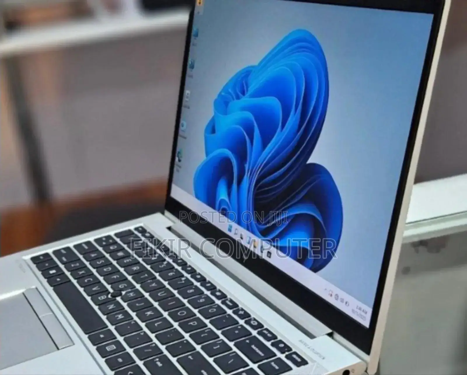 New Laptop HP EliteBook 840 G8 16GB Intel Core I7 SSD 512GB