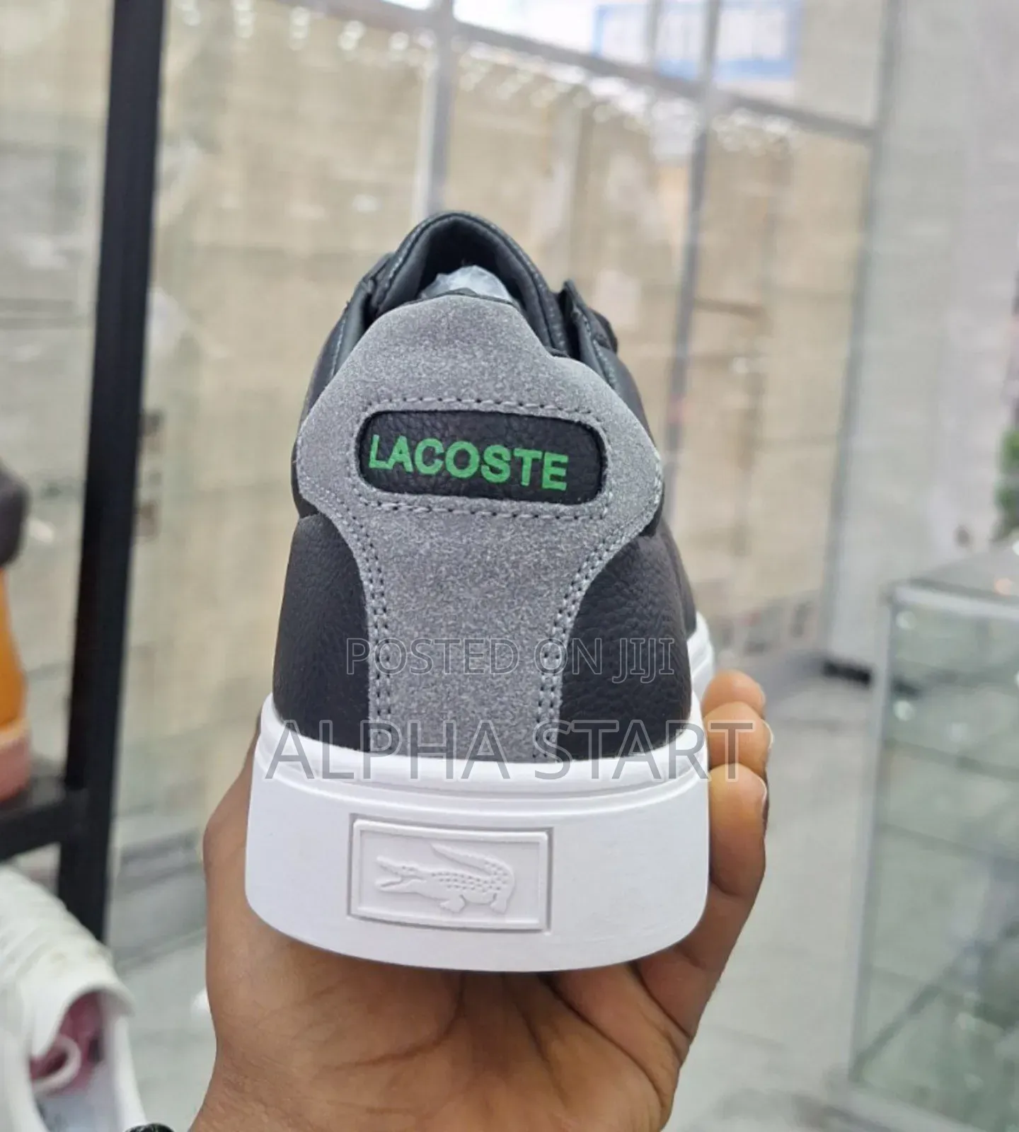   Flat Lacoste 
 Made in Vietnam 
 Size -- 40--45